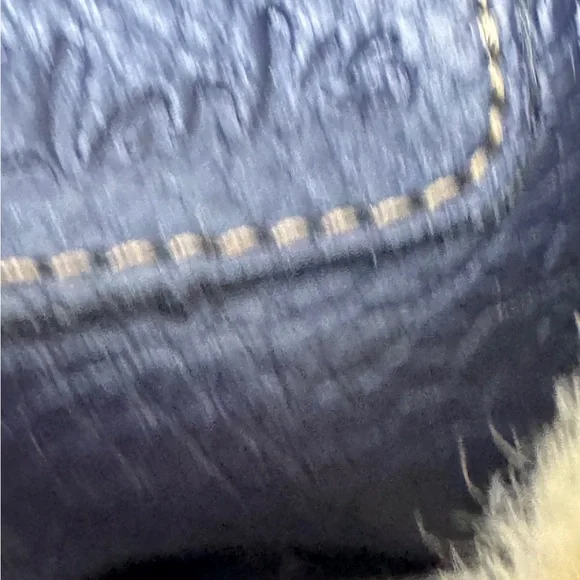 Clark’s Women's Blue and Tan Winter Boots. Size 7.5. Excellent Condition - Picture 4 of 10